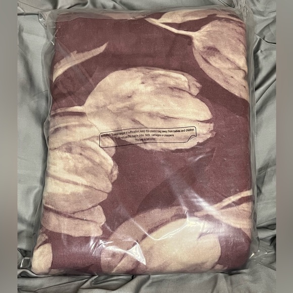 The Company Store Grand Tulip Duvet Cover -Textural Cotton Duck - Picture 6 of 7